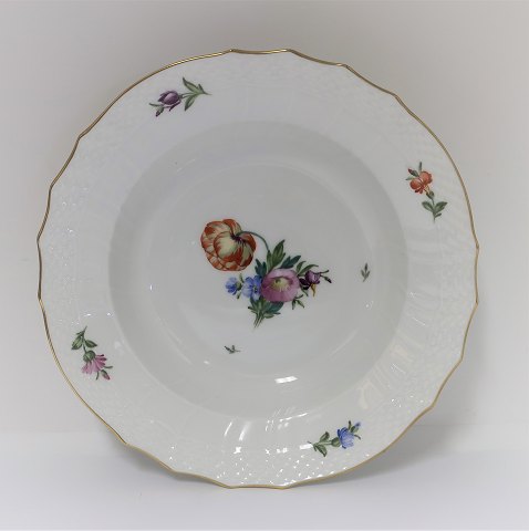 Royal Copenhagen. Light Saxon flower. Deep soup plate. Model 493/1615. Diameter 
23.5 cm. (1 quality). There are 5 pieces in stock. The price is per piece