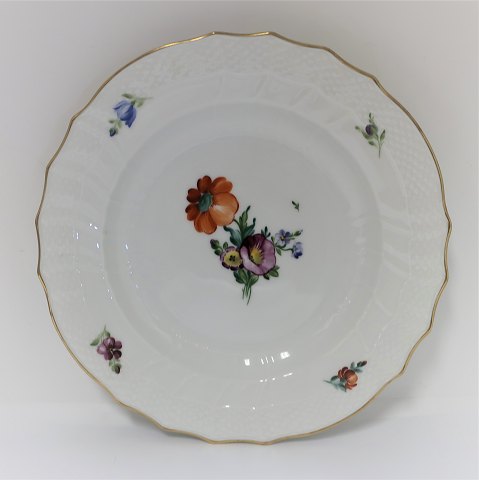 Royal Copenhagen. Light Saxon flower. Dinner plate. Model 493/1621. Diameter 25 
cm. (1 quality).