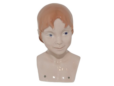 Bing & Grondahl figurine
Dolls head