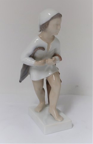 Bing & Grøndahl. Porcelænsfigur. Ole Lukøje. Model 2055. Højde 18,5 cm. (1 
sortering)