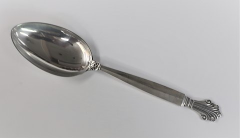 Georg Jensen. Dronning. Middagsske. Sterling (925). Længde 18,6 cm.