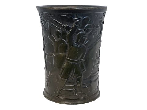 Just Andersen diskometal
Vase med figurer