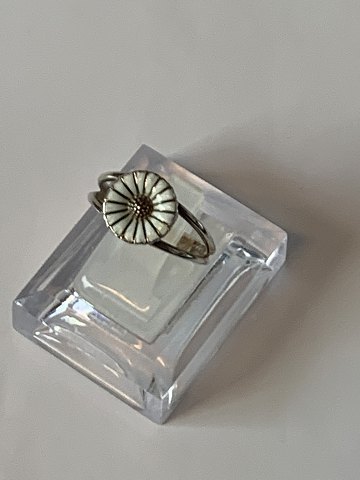 Marguerite ring from GJ in Silver
Stamped 925
Street 56