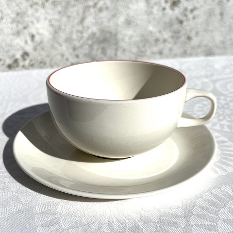 Royal Copenhagen
Red top (Red line)
Teacup
*DKK 125