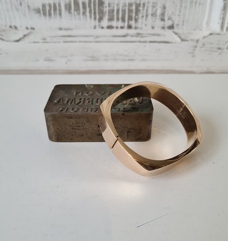 item no: 513272