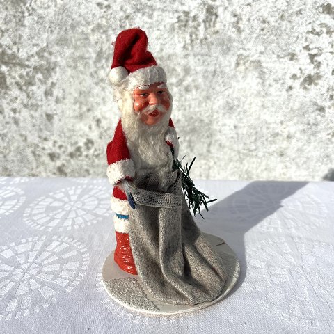 Father Christmas
With gift bag
*DKK 300