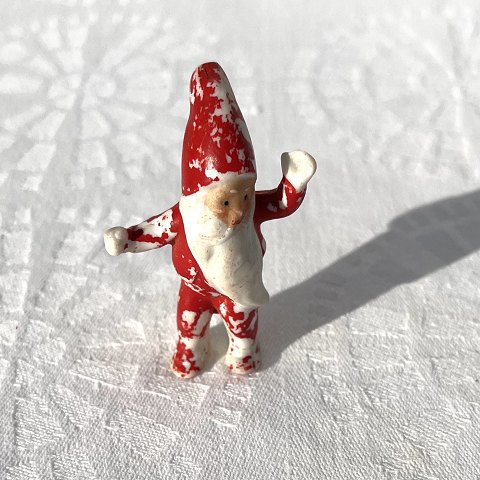 Porcelain Christmas gnom
Waving Santa
*DKK 250