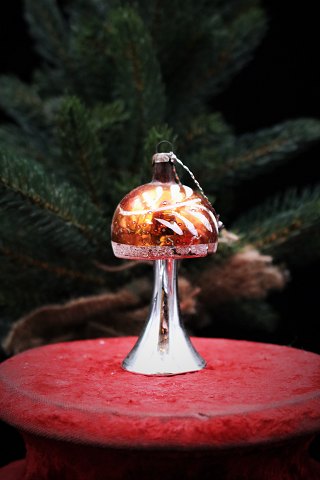 Gammelt glas juleornament / juletræspynt , lampe 
fra omkring 1920-50. ..