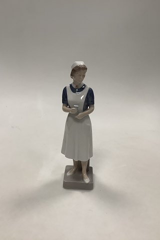 Royal Copenhagen Figur af Sygeplejerske No 4507