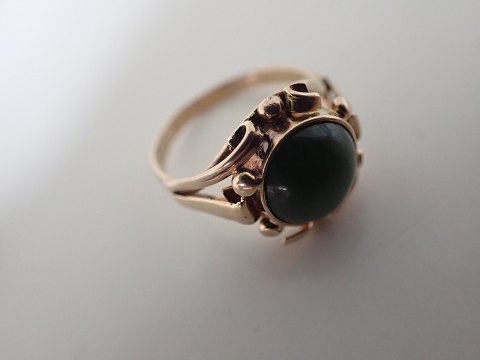 H.I.Andersen guldring i 14 karat med jade.