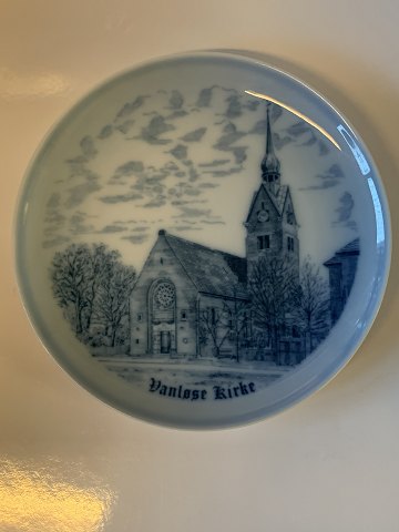 Platte Fra #Bing og Grøndahl
Vanløse Kirke
Dek nr #8341
Måler 18,5 cm ca i dia