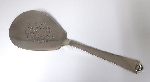 Hans Hansen. Sølv (830). Arvesølv no.4. Kage spade. Længde 21,5 cm.