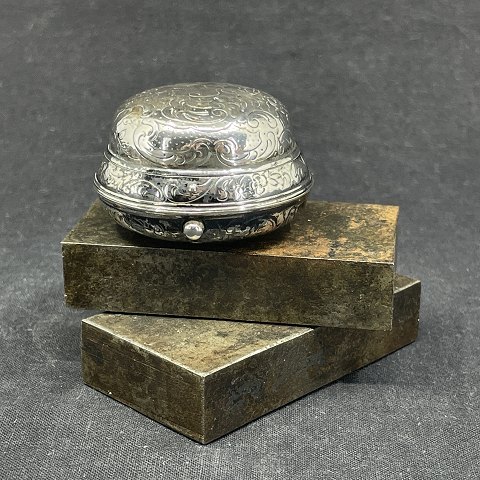 English box in silver from 1817