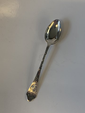 Teaspoon/coffee spoon in silver #Antique Rococo Silver Cutlery
Measures 13.3 cm