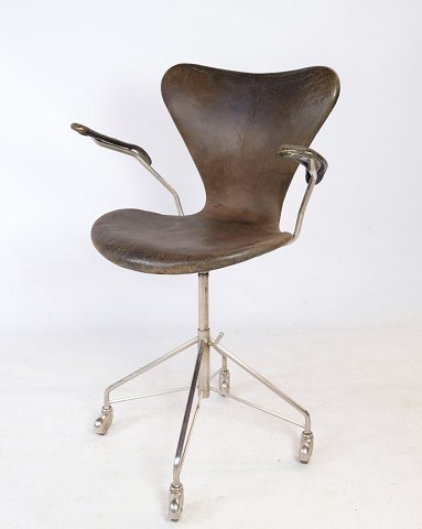 Syver kontorstol - model 3217 - Tidlig udgave - Arne Jacobsen & Fritz Hansen
Flot stand
