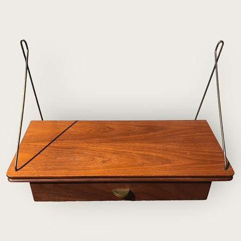 Danish Modern / Hylder