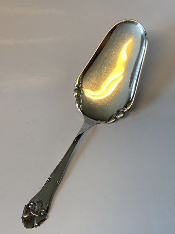 French Lily Cake spatula in silver
Length 23 cm