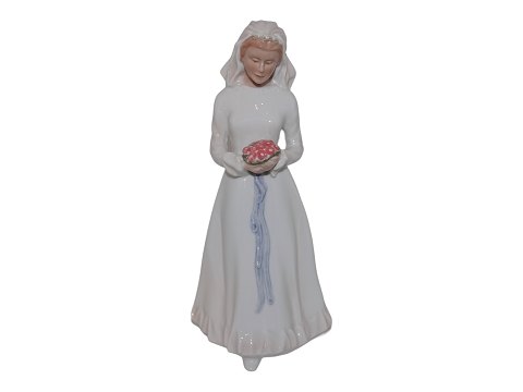 Bing & Grondahl figurine
Bride