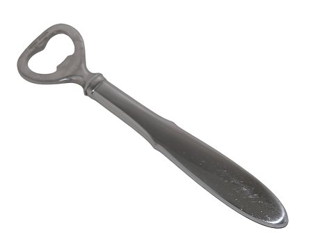 Georg Jensen Mitra
Bottle opener 15.8 cm.