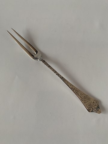 Antik pålægsgaffel i Sølv
Længde Ca 17,5 cm