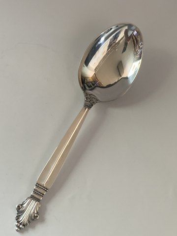 Georg Jensen serveringsske i helsølv, sølvbestik Dronning sølvtøj,
Længde 22,8 cm.