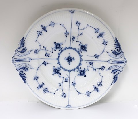 Royal Copenhagen. Blue fluted, plain. Cake dish. Model 319. Diameter 28,5 cm. (2 
quality)