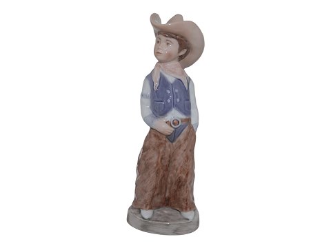 Bing & Grondahl
Annual figurine from 1988, Boy with cowboy hat