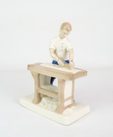 Figur - Porcelæn - høvlebænk - nr. 21816
Flot stand
