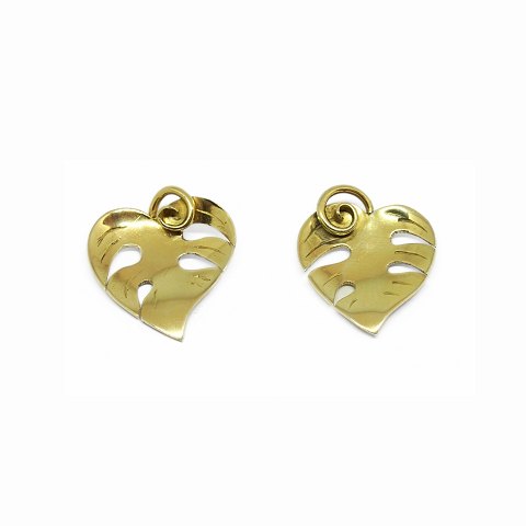 Getrud Engel; earrings in gold plated silver