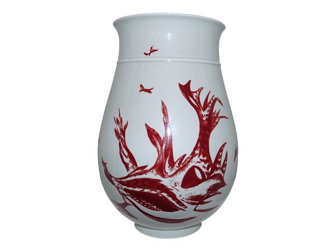 Royal CopenhagenUnique red floor vase from 1950