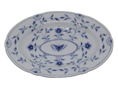 Butterfly 
Small platter 24.3 cm.