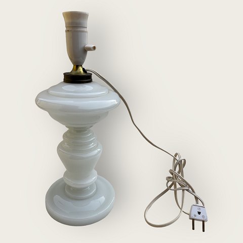 Opalglas
Tischlampe
*500 DKK