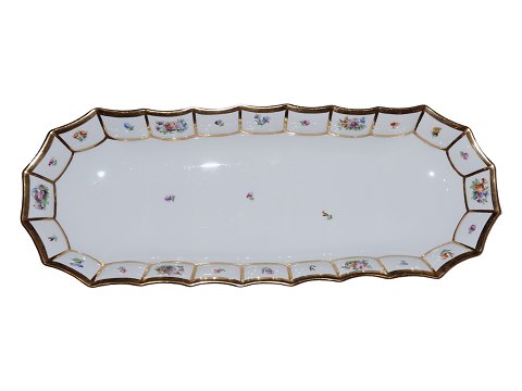 Henriette
Long platter 36 cm.