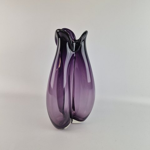 Holmegaard vase
Violet trefløjet