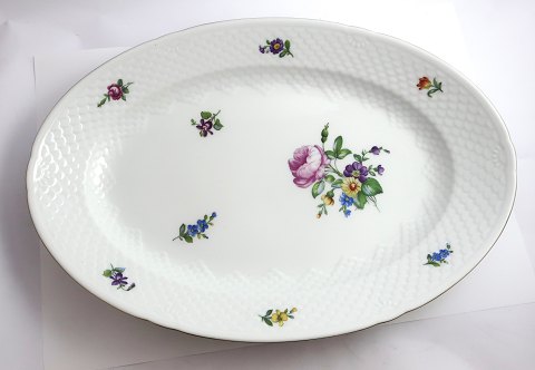 Bing & Gröndahl. Sächsische Blume. Ovales Gericht. Länge 40 cm. Breite 28 cm. (1 
Wahl)