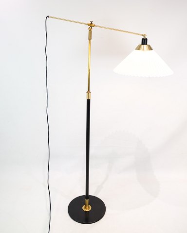 Gulvlampe - Model 349 - Justerbar - Sortmalet Metal - Messing - Le Klint - Dansk 
Design - 1970
Flot stand
