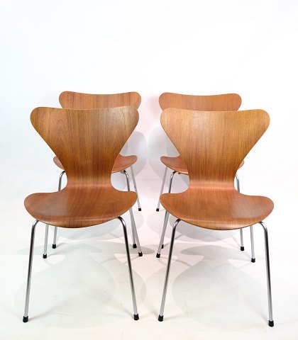 Sæt af 4 Syver Stole - Teaktræ - Arne Jacobsen - Fritz Hansen - 1960
Flot stand
