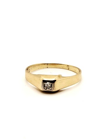 14k guldring med 0,03 brillant
Ringstørrelse 54
Ref. A1298