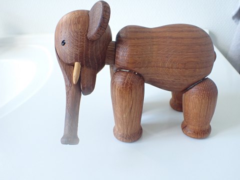 Kay Bojesen - elefant i egetræ - højde 13,4 cm.