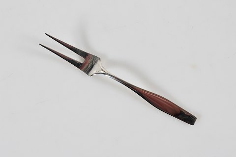 Charlotte Sølvbestik
by Hans Hansen
Small meat fork
L 14.8 cm