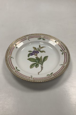 Royal Copenhagen Flora Danica Salat Tallerken No 20 / 3573