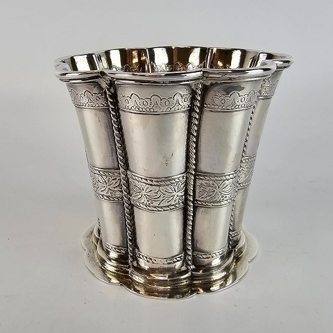 item no: 579012