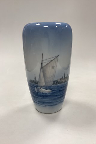 Royal Copenhagen Art Nouveau Vase - Sejlbåd ved Kronborg No. 2609/1049