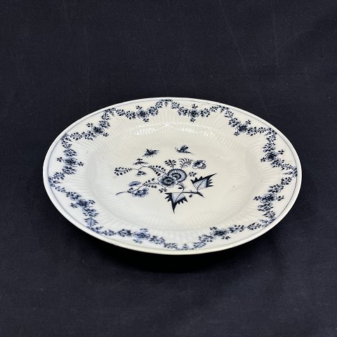 Star Fluted dinner plate, 1781-1800