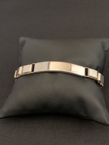item no: 585699