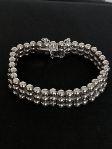 item no: 589712