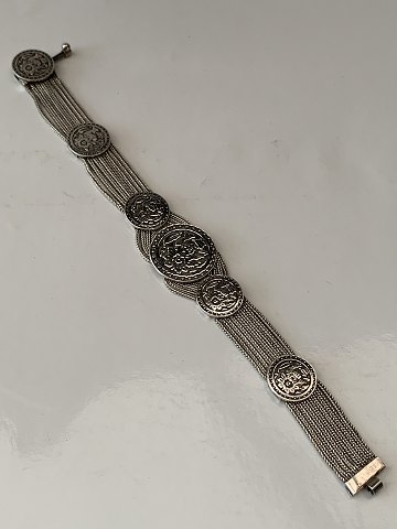 item no: 589720