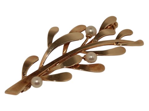 Bræmer-Jensen 14 carat goldBrooch with pearls