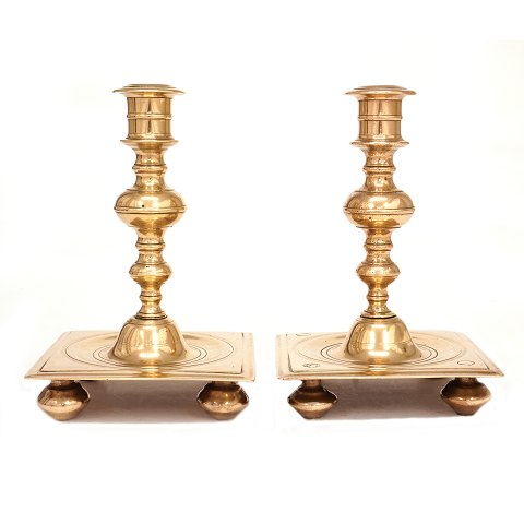 item no: 385