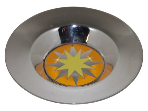 Peter Hertz sterling silver
Small Christmas dish with yellow enamel from 1968